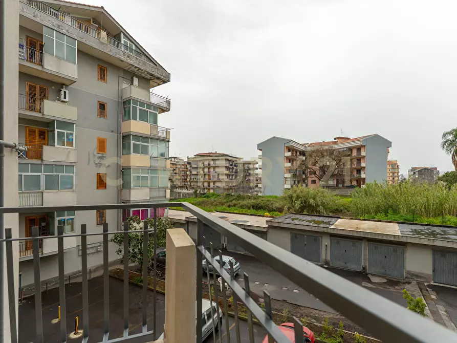 Immagine 45 di Quadrilocale in vendita  in Via Ludovico Ariosto 27 a Acireale