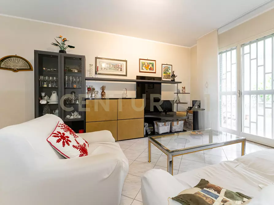 Immagine 13 di Villa in vendita  in Via Santa Rosa da Lima 17 a Catania