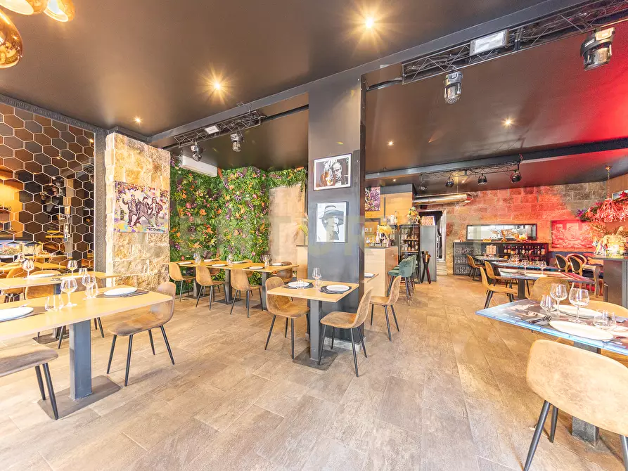 Immagine 36 di Bar / Ristorante in vendita  in Via della Farnesina 155 a Roma