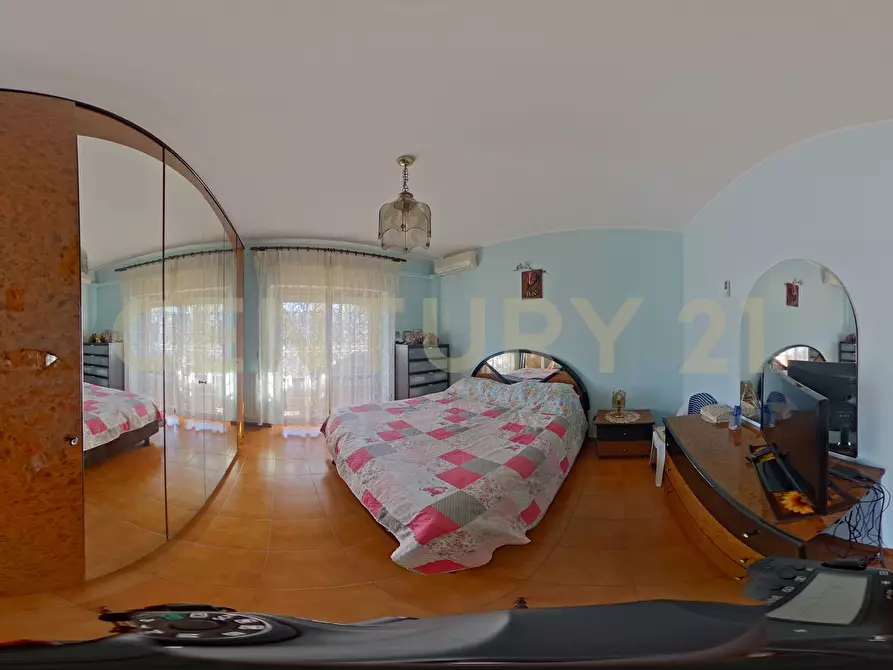 Immagine 30 di Trilocale in vendita  in Via Belforte del Chienti 25 a Roma