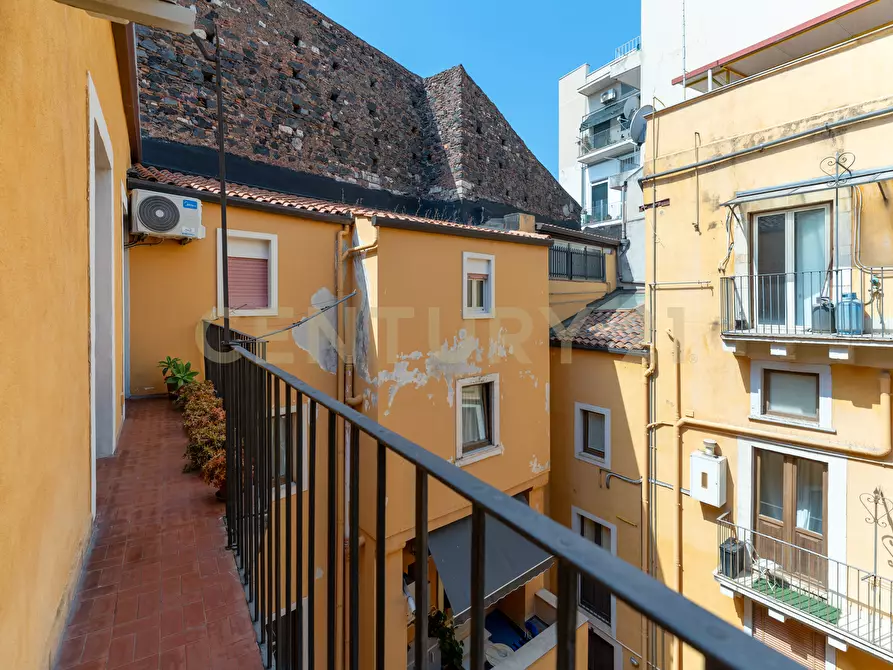 Immagine 33 di Pentalocale in vendita  in Via Antonino di Sangiuliano 185 a Catania