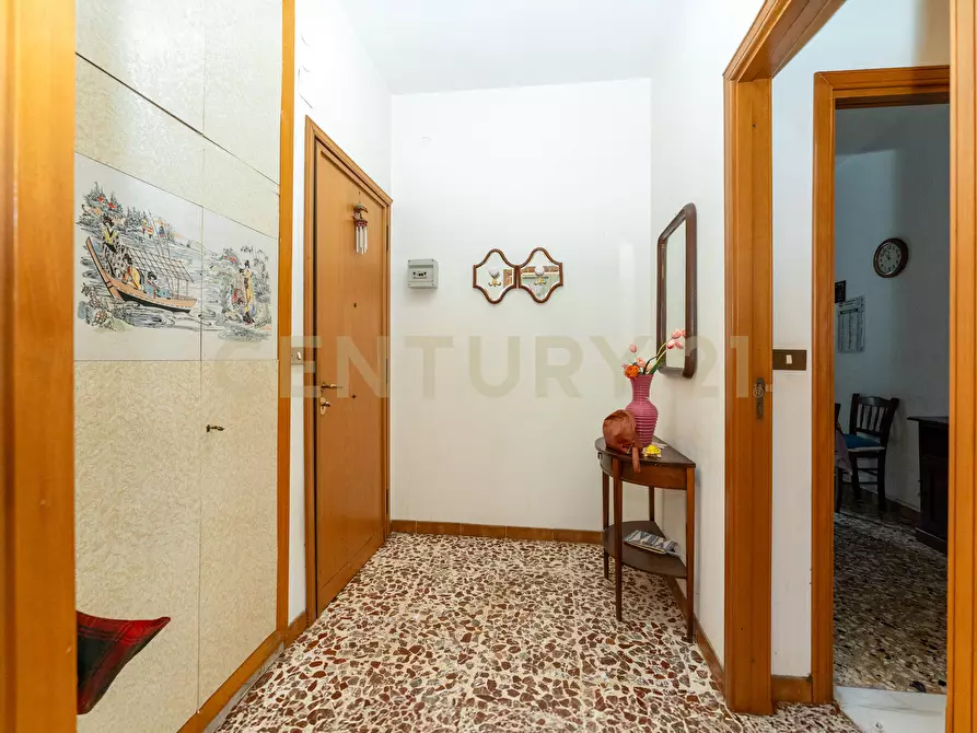 Immagine 19 di Trilocale in vendita  in Via Torino 86 a Catania