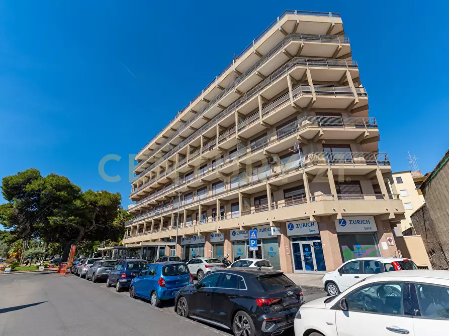 Immagine 4 di Garage in affitto  in Piazza Europa 13 a Catania