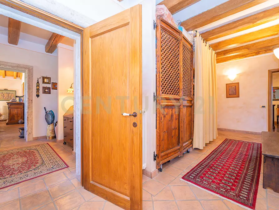 Immagine 39 di Villa in vendita  in Via Santa Lucia 1900 a Morlupo