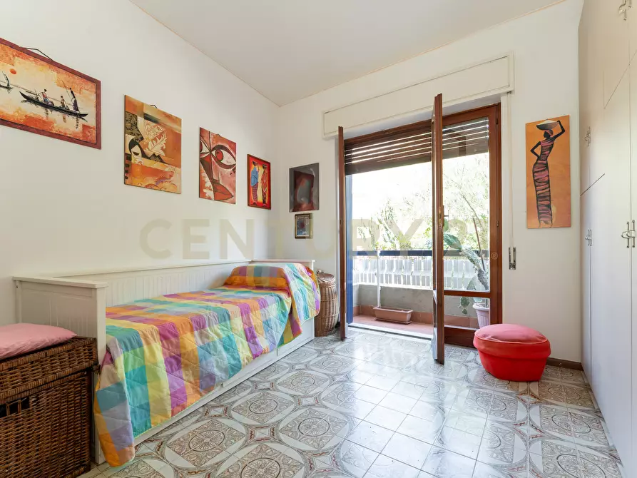 Immagine 39 di Pentalocale in vendita  in Via Cristoforo Colombo 1 a San Gregorio Di Catania