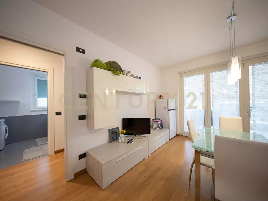 Immagine 8 di Bilocale in vendita  in Via Isotta Gaeta 15 a Roma