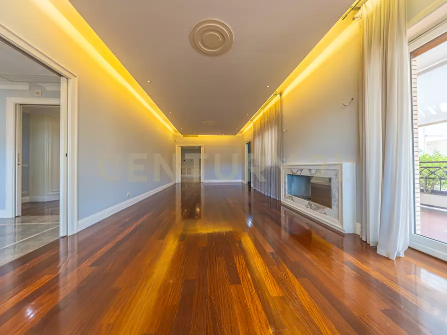 Immagine 33 di Appartamento in vendita  in Via Bevagna 68 a Roma