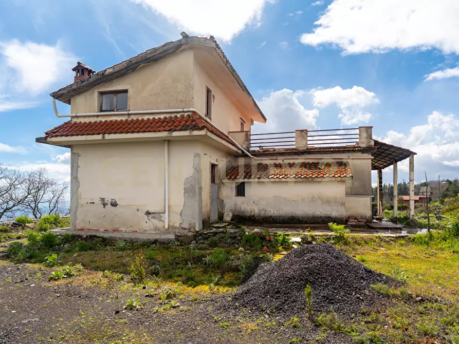 Immagine 54 di Villa in vendita  in Via Nocille 55 a Mascali