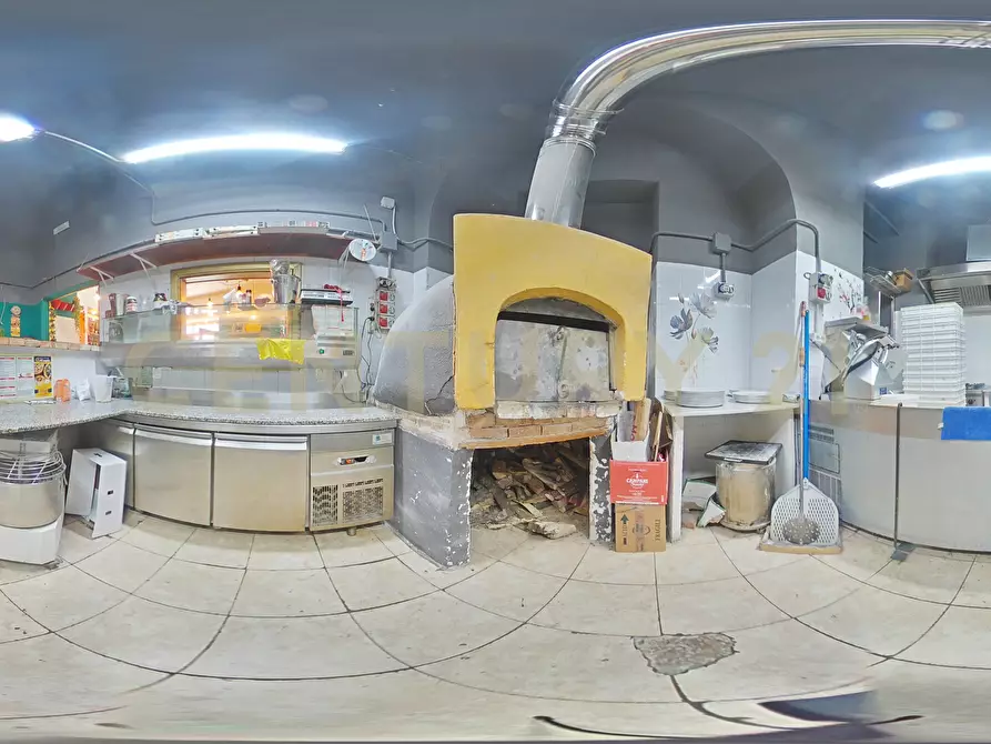 Immagine 51 di Pizzeria / Pub in vendita  in Via Giuseppe Garibaldi 346 a Catania