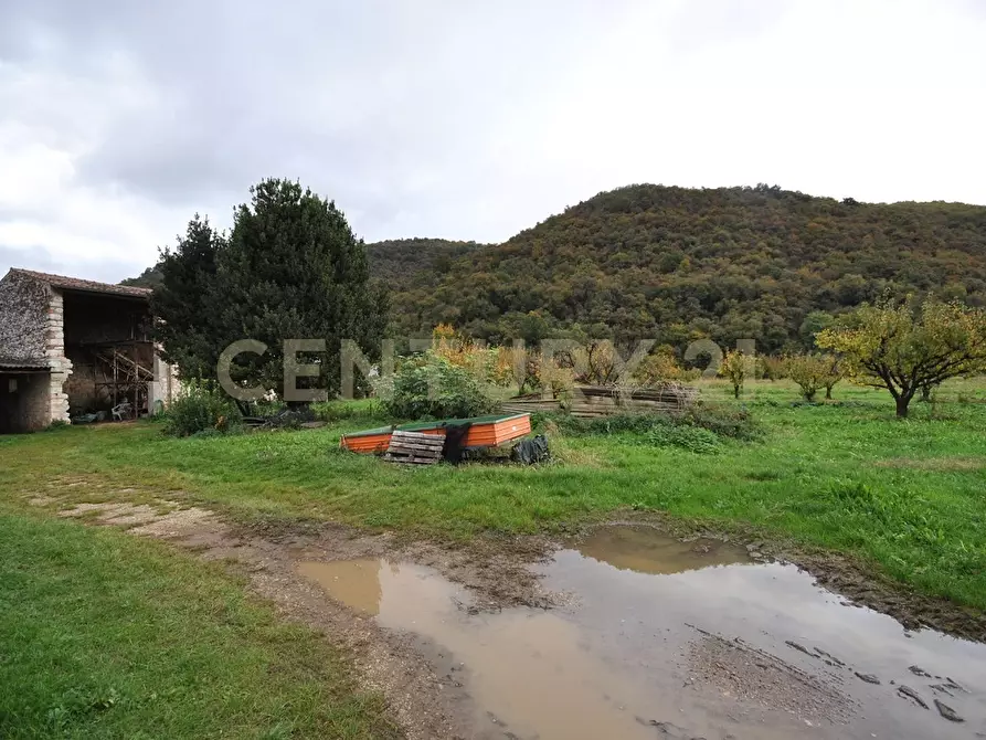 Immagine 10 di Rustico / casale in vendita  in Via Squaranto 6 a Verona