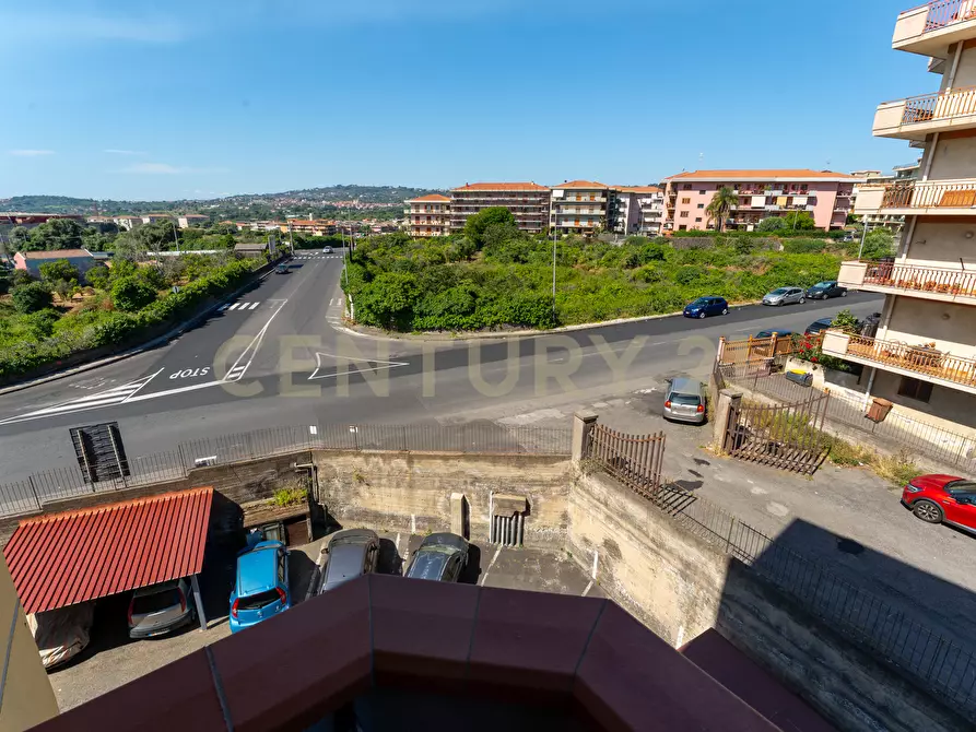 Immagine 11 di Trilocale in vendita  in Via Riccardo Wagner 50 a Acireale