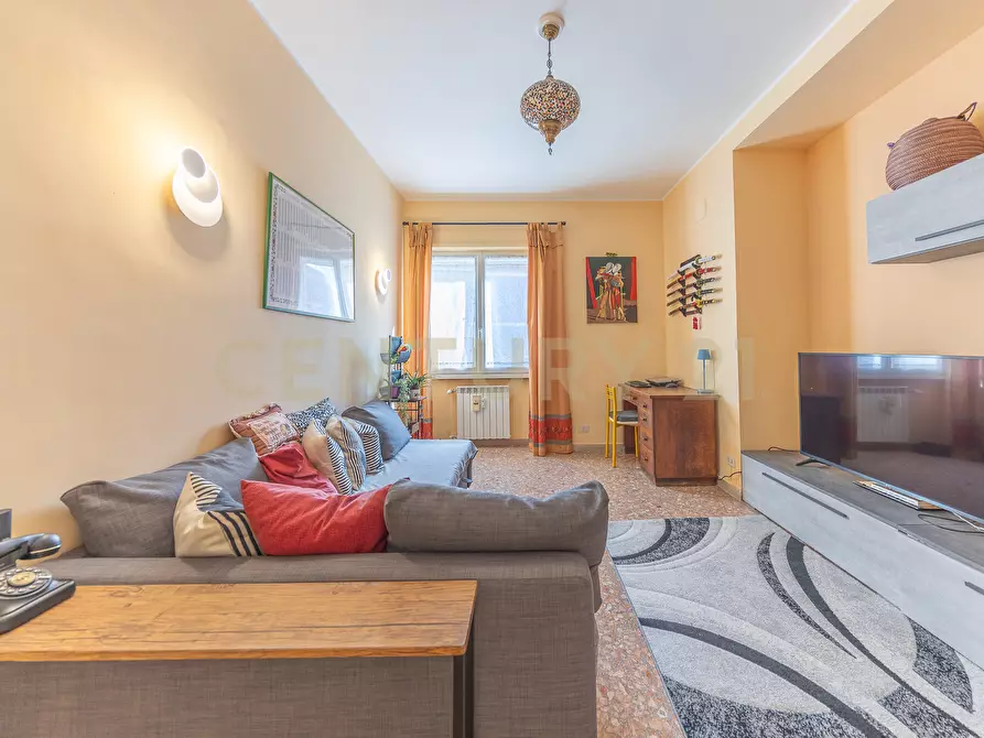 Immagine 3 di Bilocale in vendita  in Via Michelangelo Pinto 3 a Roma