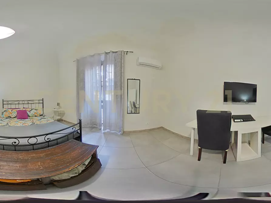 Immagine 38 di Bilocale in vendita  in Via Grimaldi 114 a Catania