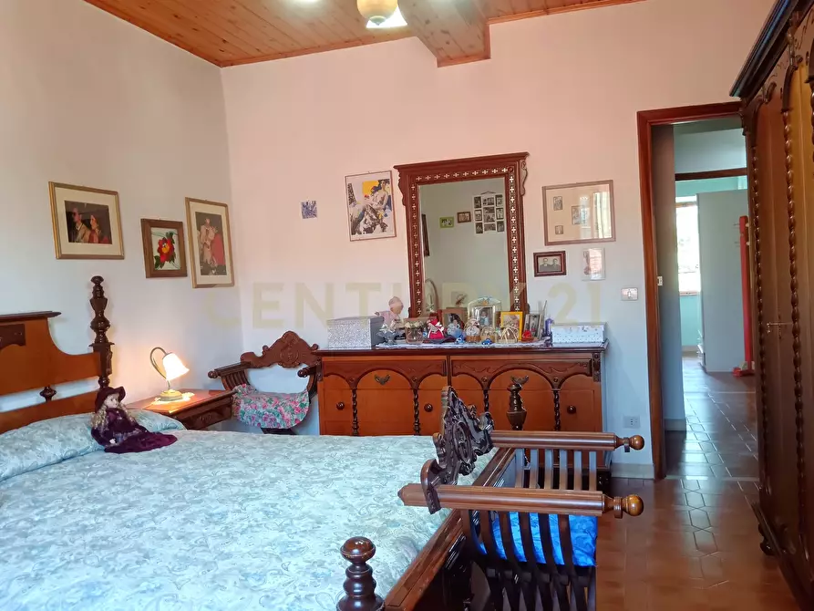 Immagine 29 di Pentalocale in vendita  in Via Mentana 15 a Abbadia San Salvatore