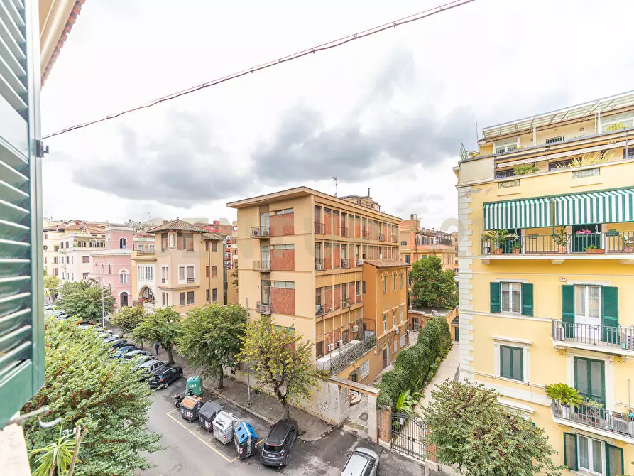 Immagine 11 di Pentalocale in affitto  in Via Tronto 18 a Roma