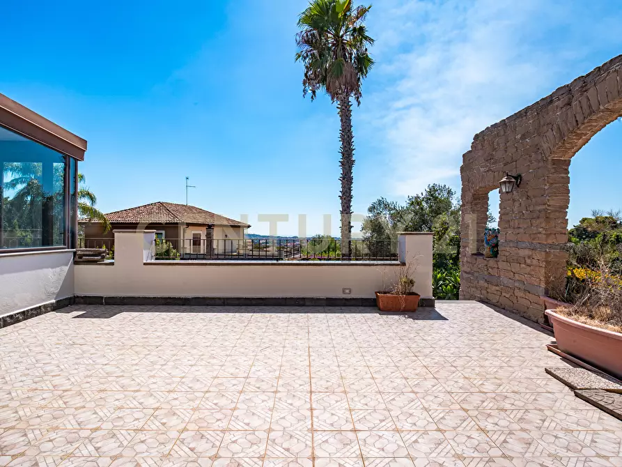 Immagine 22 di Villa in vendita  in Via Fisichelli a San Giovanni La Punta