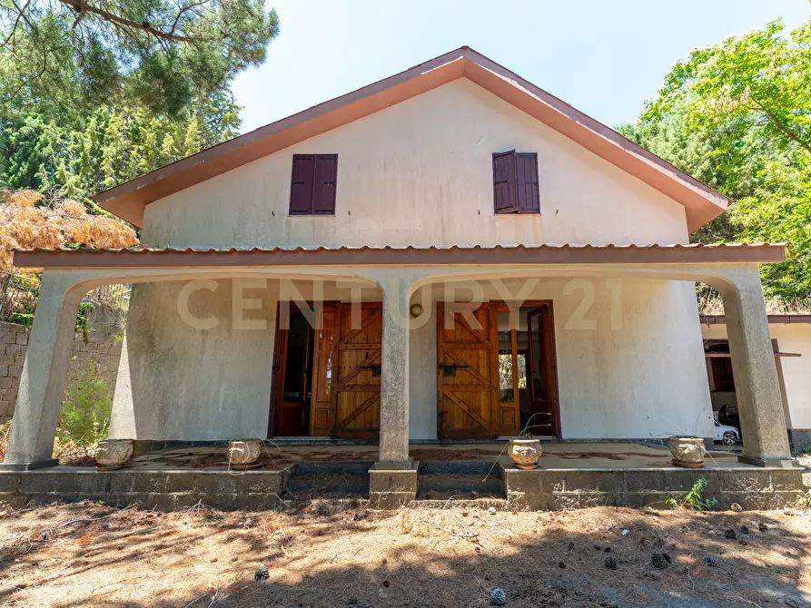 Immagine 29 di Villa in affitto  in Strada Regionale Mareneve SNC a Linguaglossa