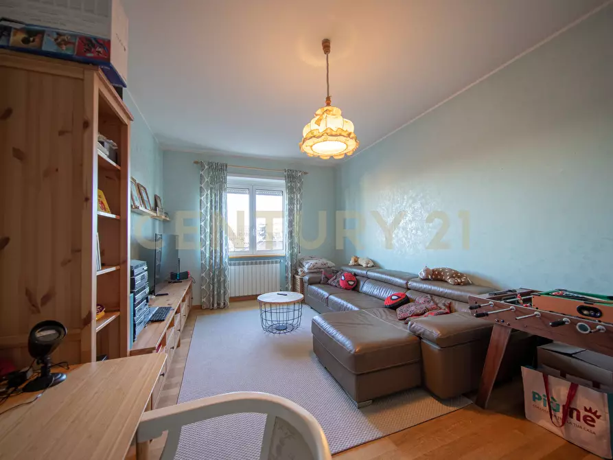 Immagine 19 di Quadrilocale in vendita  in Viale Ippocrate 116 a Roma