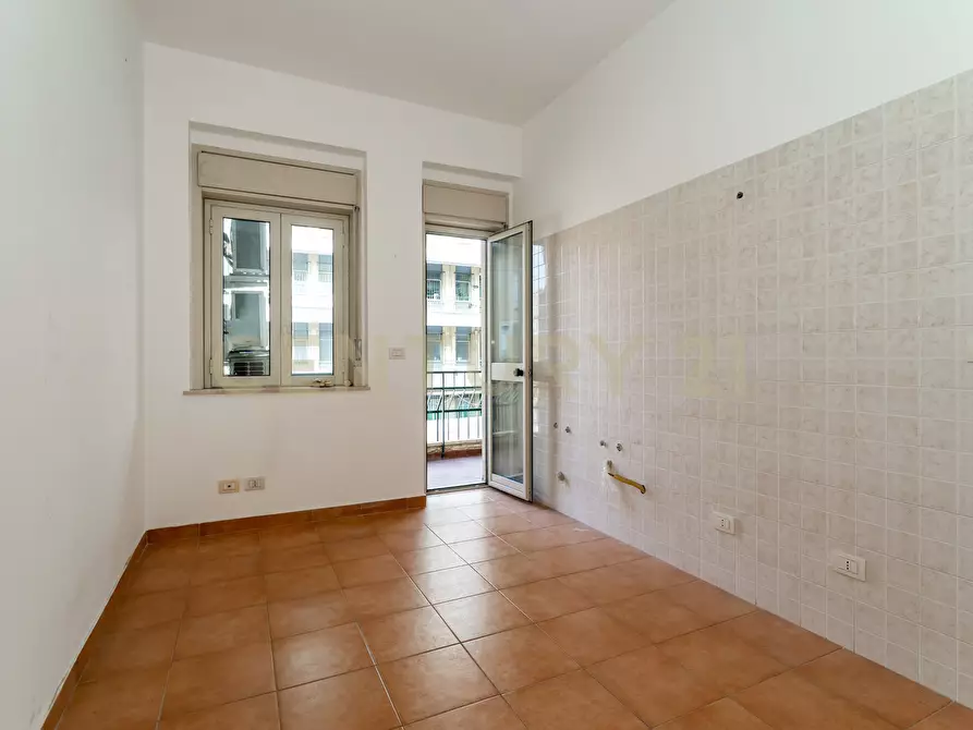 Immagine 39 di Pentalocale in vendita  in Corso Sicilia 64 a Catania