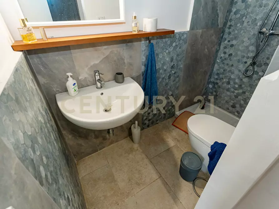 Immagine 32 di Casa indipendente in vendita  in Via Ariazzi 13 a Acireale