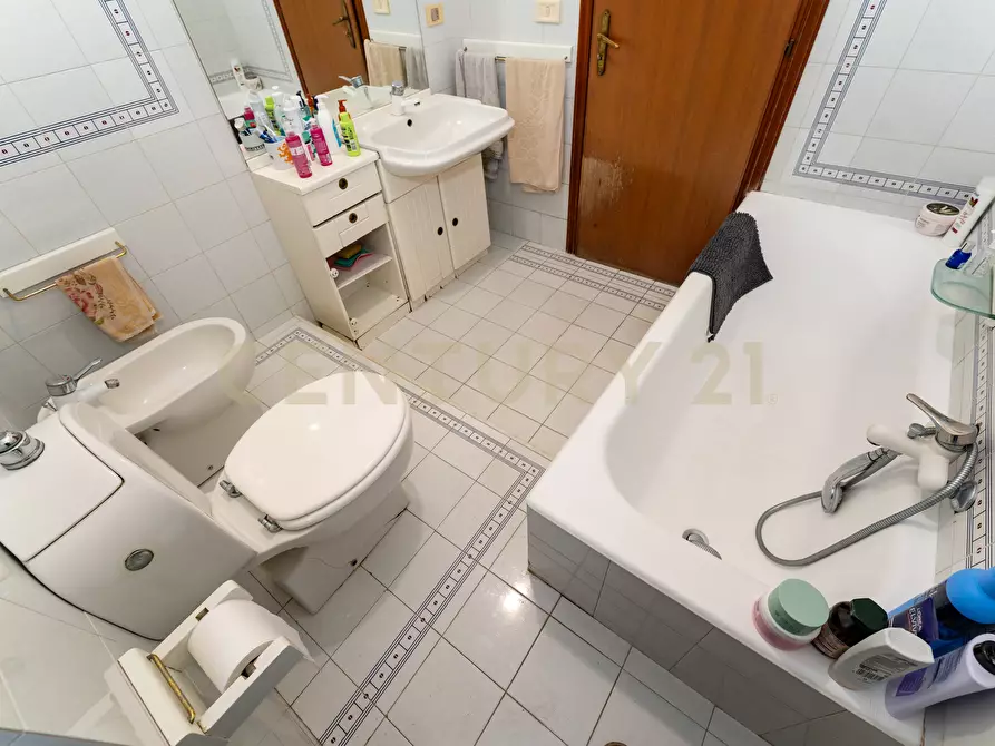 Immagine 37 di Quadrilocale in vendita  in VIA FISICARA 23 a Caltagirone