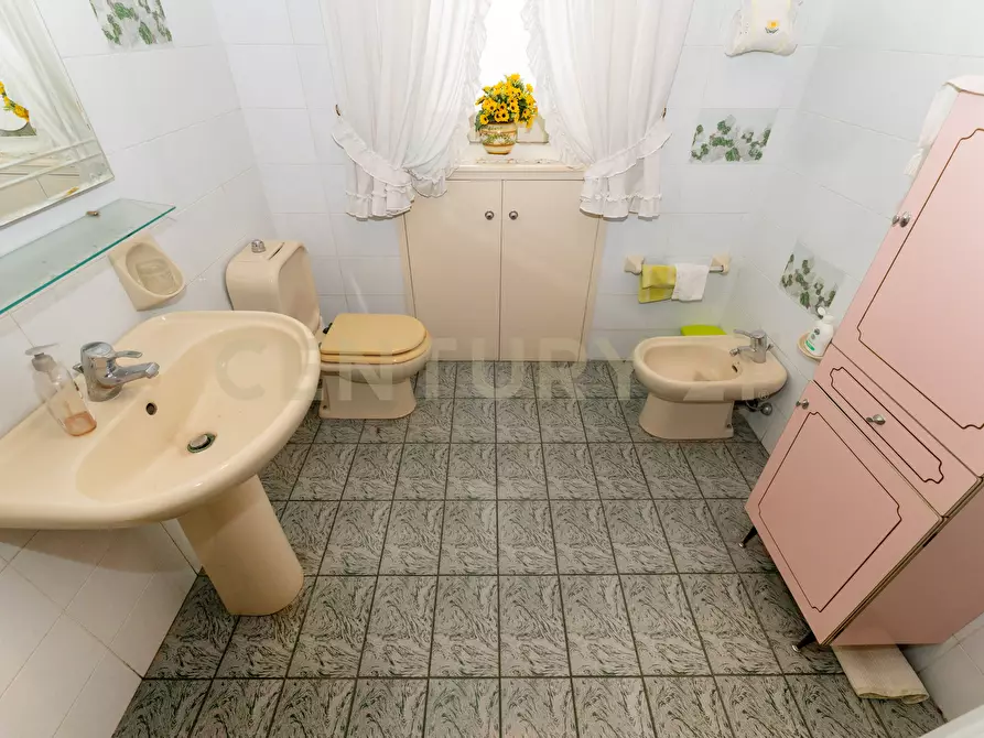 Immagine 33 di Quadrilocale in vendita  in Via Ammiraglio Toscano 5 a Catania