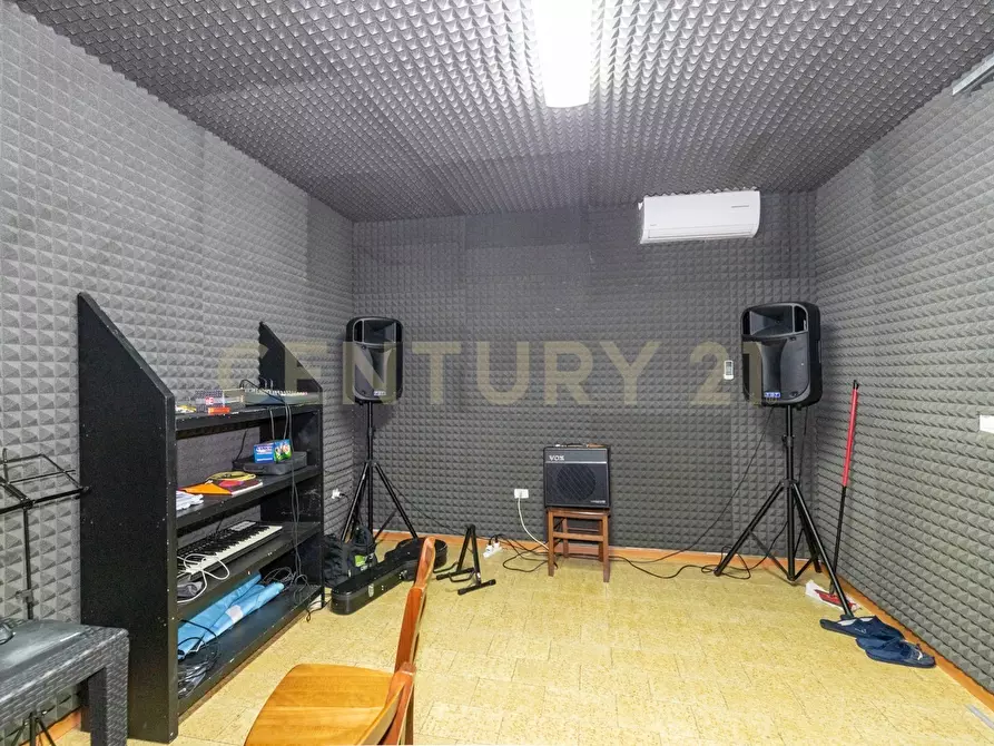 Immagine 15 di Casa indipendente in vendita  in Vico Palermo 10 a Gravina Di Catania