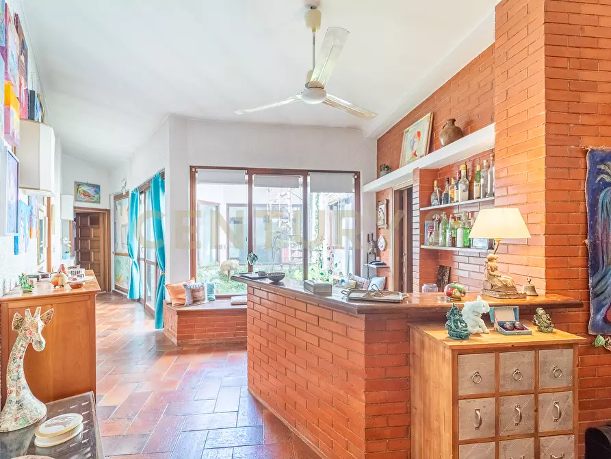 Immagine 9 di Casa indipendente in vendita  in Viale del Canopo 37 a Tivoli