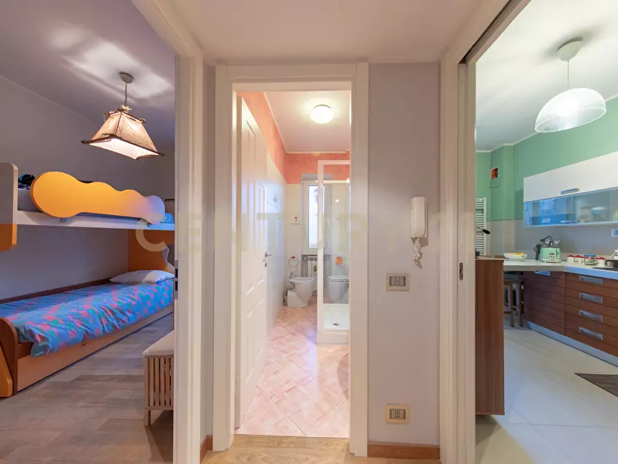 Immagine 27 di Quadrilocale in vendita  in Viale Ippocrate 116 a Roma