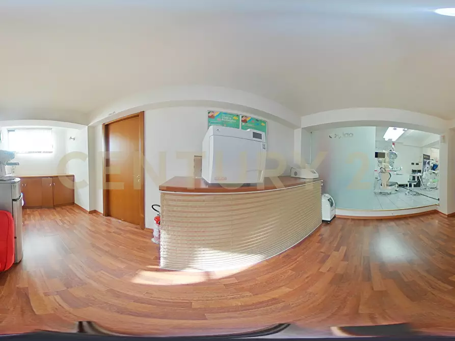 Immagine 38 di Pentalocale in vendita  in Via Pietra dell'Ova 396396 a Tremestieri Etneo