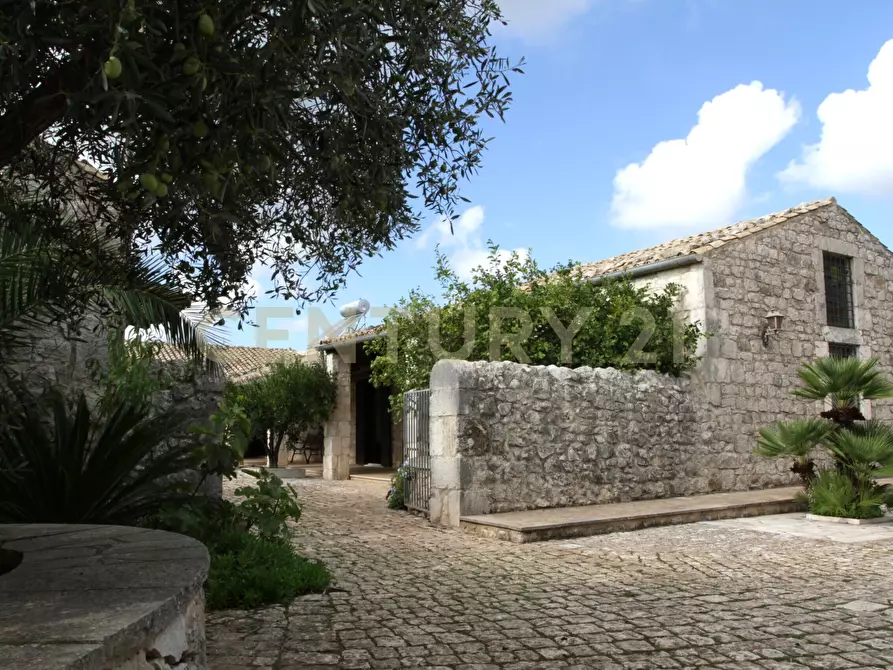 Immagine 29 di Villa in vendita  in Ctr. Pirato Cava Maria 37 a Modica