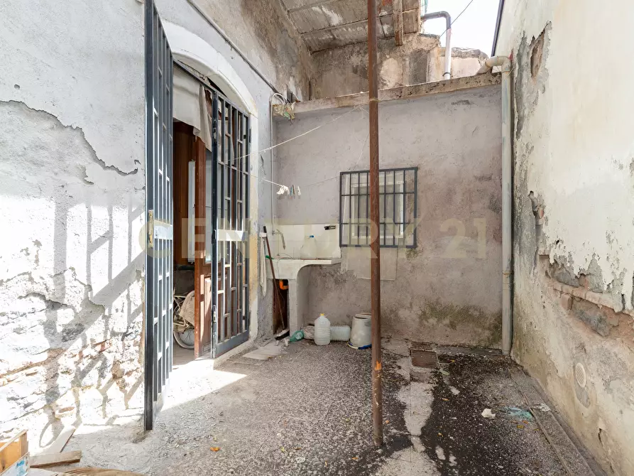 Immagine 23 di Trilocale in vendita  in Via Re Martino 56 a Catania