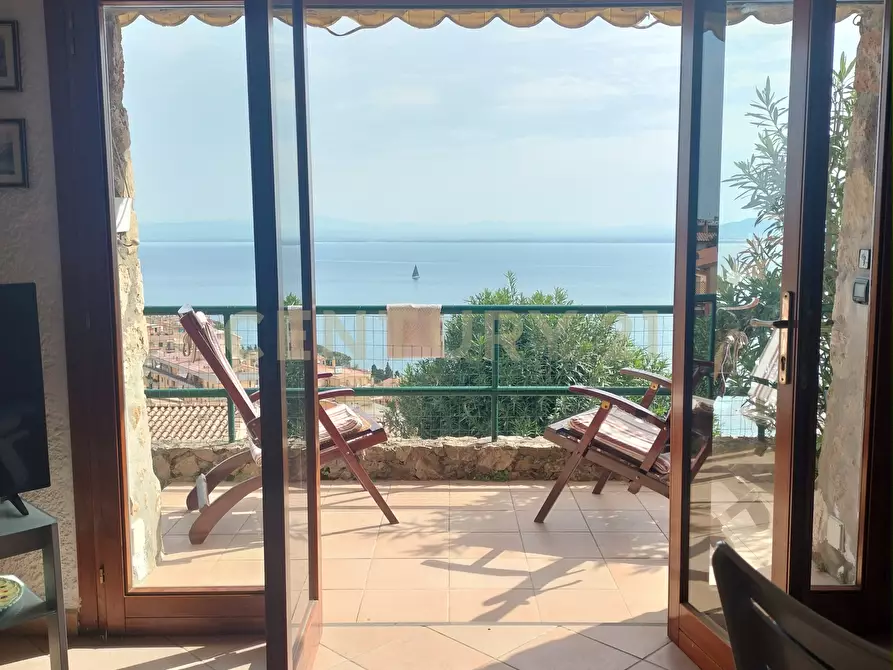 Immagine 11 di Trilocale in vendita  in Via del Sole a Monte Argentario