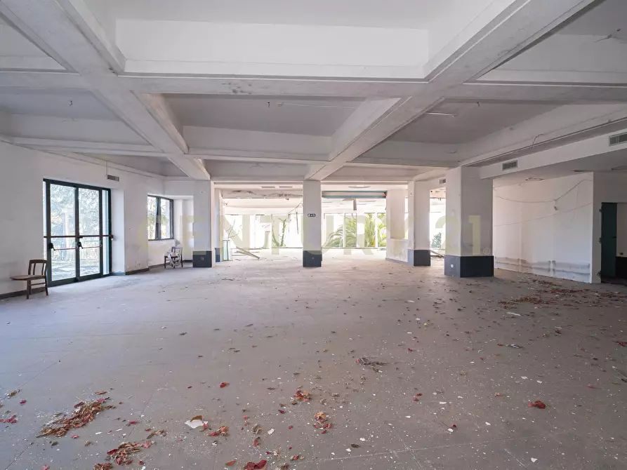 Immagine 30 di Capannone industriale in vendita  in Via Cassone 75 a Zafferana Etnea