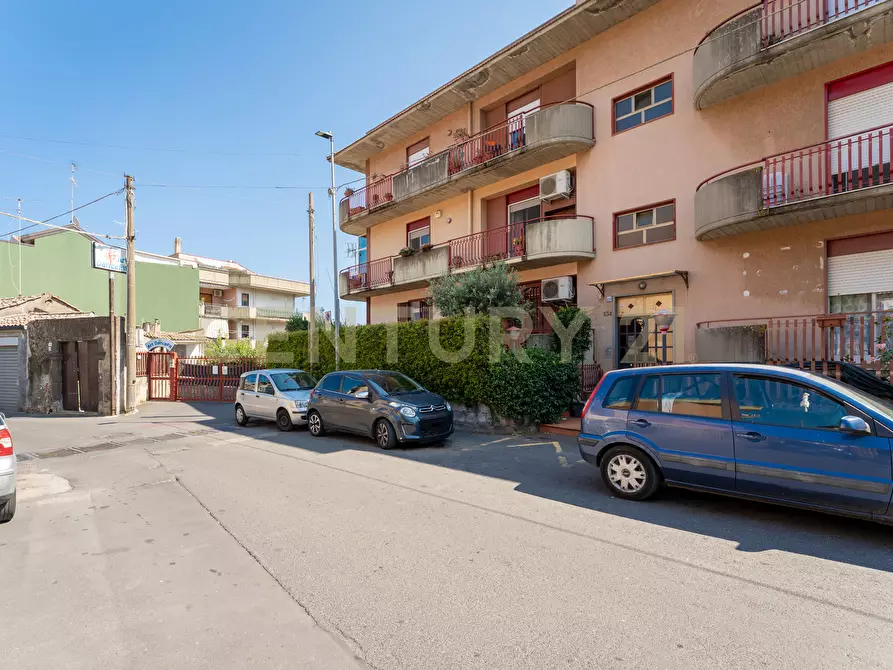 Immagine 45 di Trilocale in vendita  in Via San Nicolò 134 a Aci Catena