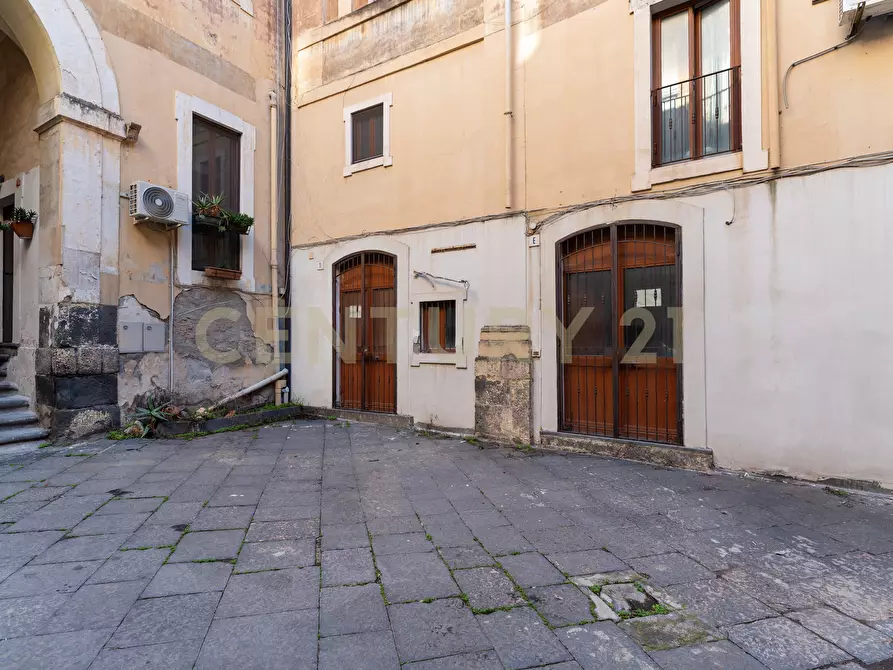 Immagine 58 di Appartamento in vendita  in Via del Vecchio Bastione 5 a Catania
