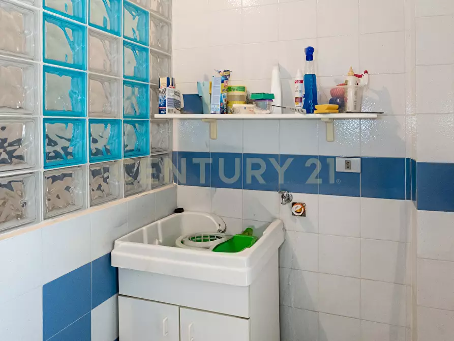 Immagine 22 di Villa in vendita  in Via Santa Rosa da Lima 17 a Catania