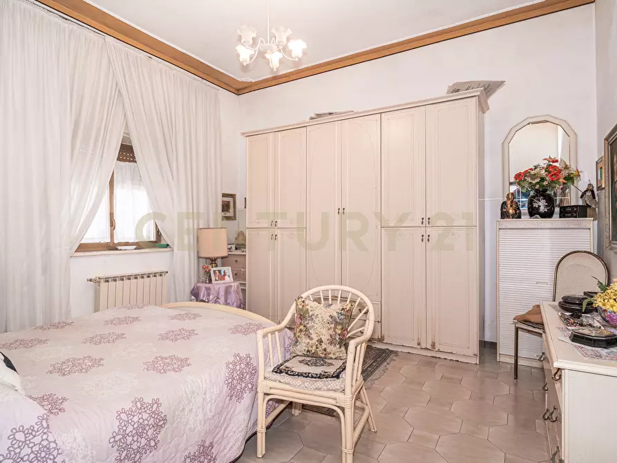 Immagine 11 di Pentalocale in vendita  in Via Pulei 49A a Mascalucia