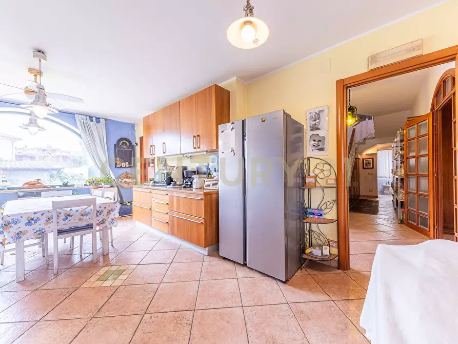 Immagine 22 di Villa in vendita  in Via Calabria 4 a Ardea