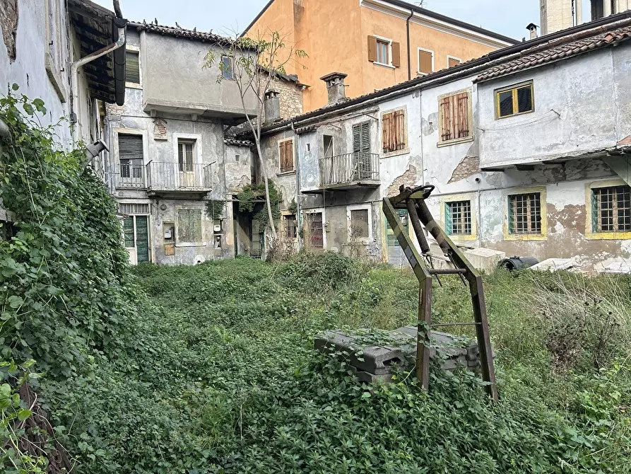 Immagine 19 di Porzione di casa in vendita  in Via Unità d'Italia 95 a Verona