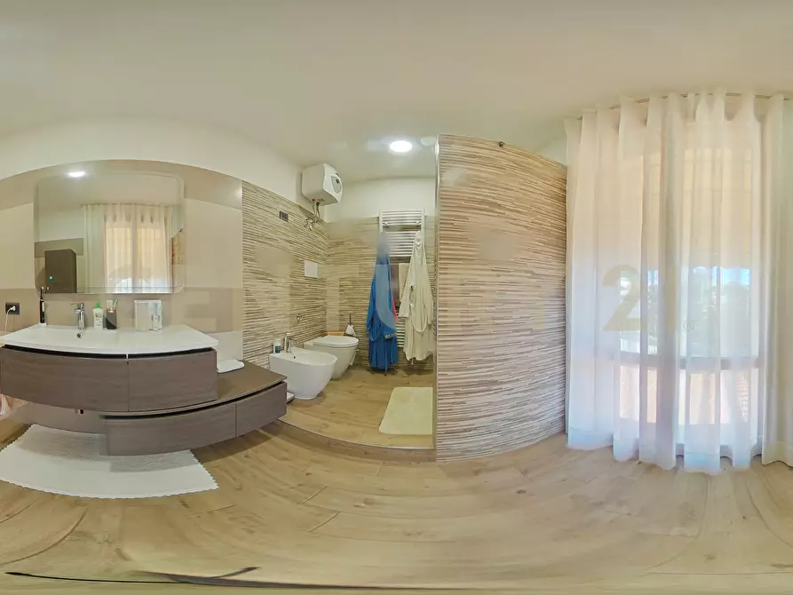 Immagine 70 di Villa in vendita  in Via Gela 95 a Caltagirone