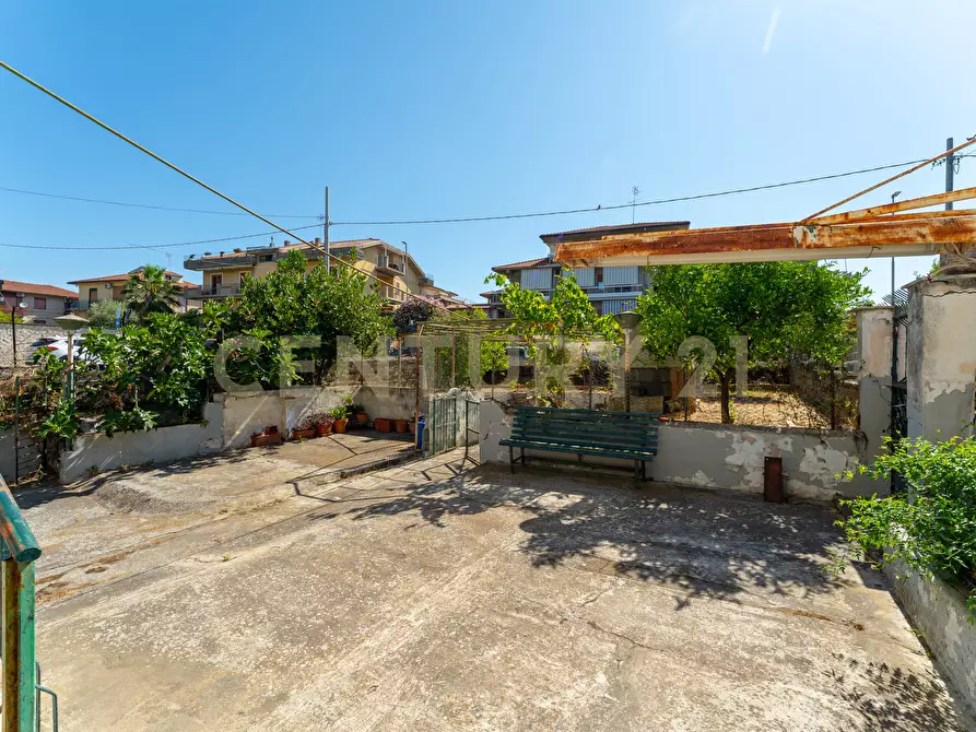 Immagine 3 di Villa in vendita  in Via Macello 47 a Catania