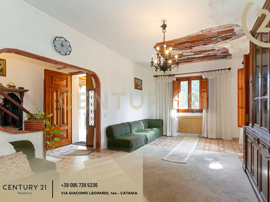 Immagine 75 di Villa in vendita  in Via Francesco Durante 11 a Pedara