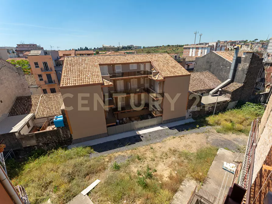 Immagine 16 di Quadrilocale in vendita  in Corso dei Mille 54 a Catania