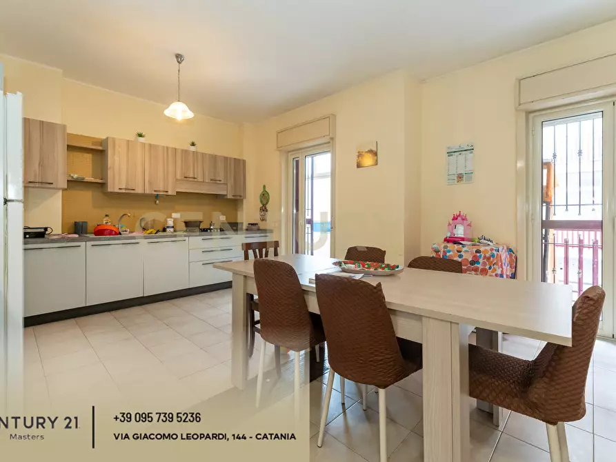 Immagine 3 di Appartamento in vendita  in Via Italo Svevo 12 a Catania