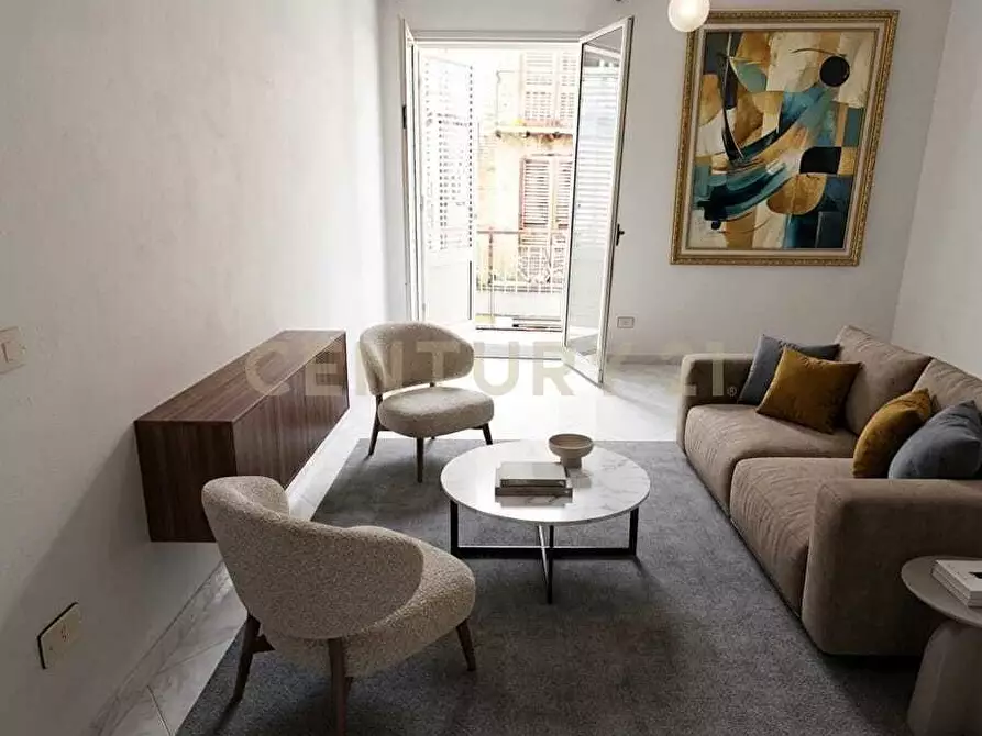 Immagine 19 di Trilocale in vendita  in Via Badalamenti a Carini