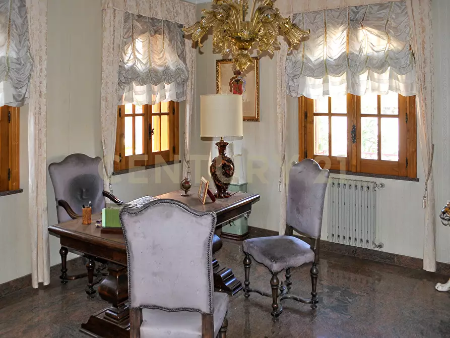 Immagine 19 di Villa in vendita  in Via Musumeci 47 a Giarre