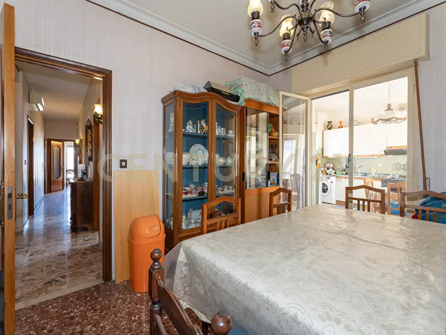 Immagine 16 di Pentalocale in vendita  in Via Messina 523 a Catania