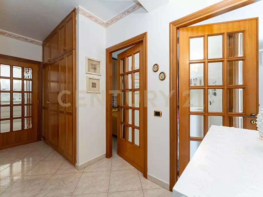 Immagine 8 di Pentalocale in vendita  in Via Nobile 19 a San Gregorio Di Catania