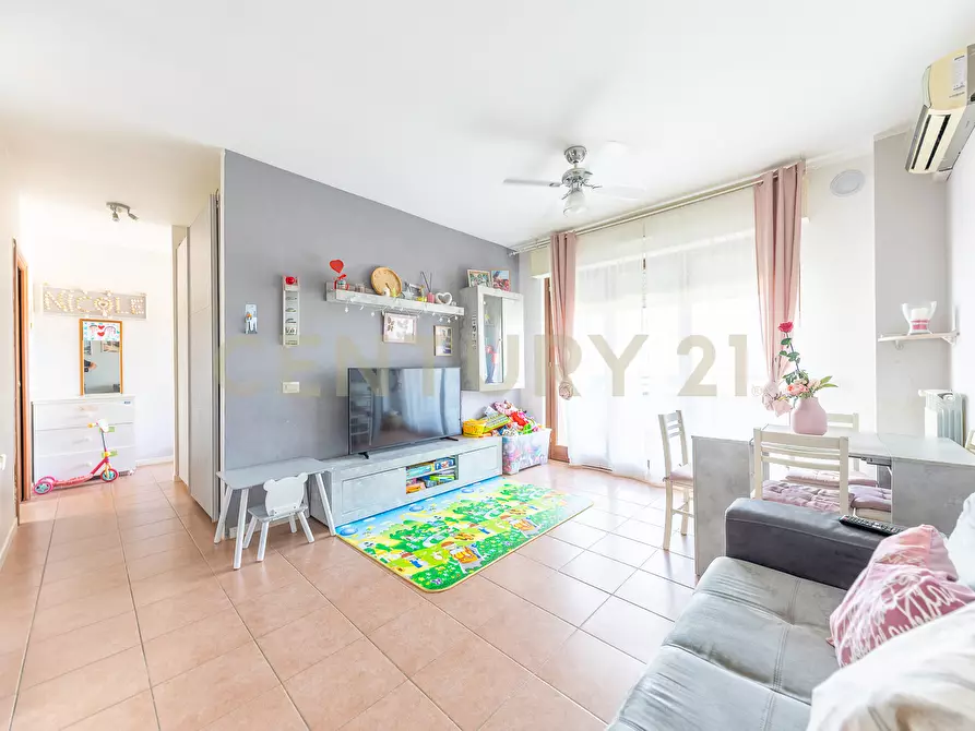 Immagine 10 di Bilocale in vendita  in Via Raffaello Liberti 163 a Roma